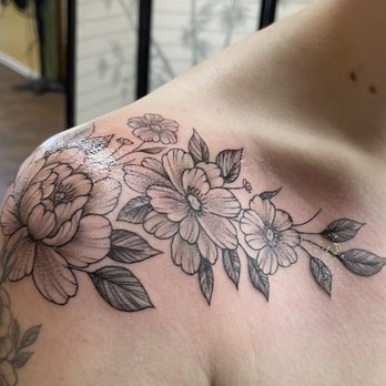 Ten Thousand Waves Tattoo Gallery - Shoulder Tattoo - Tattoo Near Me - Los Angeles, California