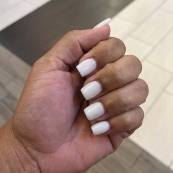 K Nails - Short White Set - Nail Salons Near Me - Smyrna, Georgia