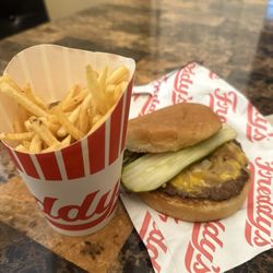 Freddy's Frozen Custard & Steakburgers - Single Steakburger Combo