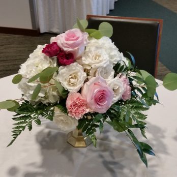 Sunshine Flowers - More Sunshine flowers for a beautiful wedding. - Flowers & Gifts Near Me - Miami, Florida