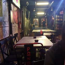 Pong Bar - Mesas de ping-pong