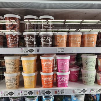 Mariano's - a variety of ice creams on display - Grocery Near Me - Northbrook, Illinois