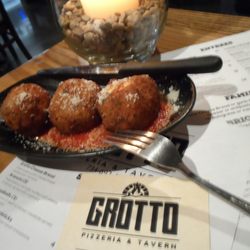 Grotto Pizzeria & Tavern - Aranchini