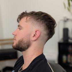 Mensthetics Modern Hair Design