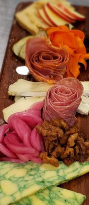 Nosh Restaurant and Wine Lounge by null