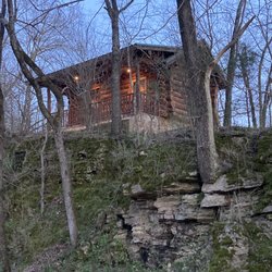Beaver Creek Campground & Cabins, Canoe Rental - Log cabin