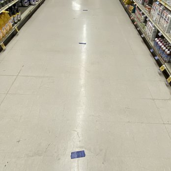 Safeway - Safe distance marks on the floor - Grocery Near Me - San Leandro, California Safeway - Safe distance marks on the floor - Grocery Near Me - San Leandro, California