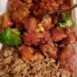General tso combo with pork fried rice