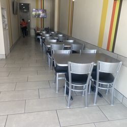 La Hechizera Tortas - Indoor Seating