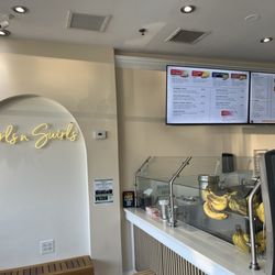 Digital menu and seating