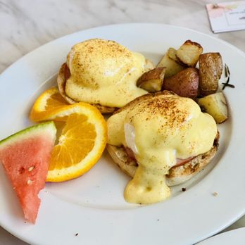 Inn At Churon Winery - Eggs Benedict - Hotels Near Me - Temecula, California Inn At Churon Winery - Eggs Benedict - Hotels Near Me - Temecula, California