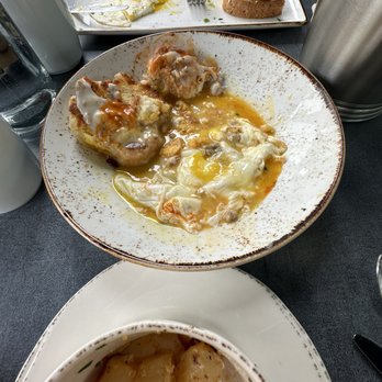 First Watch - Biscuits and gravy - Breakfast & Brunch Near Me - Tampa, Florida First Watch - Biscuits and gravy - Breakfast & Brunch Near Me - Tampa, Florida
