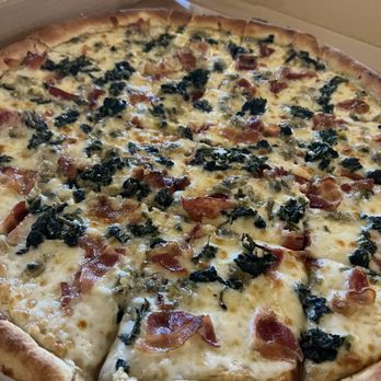 Bad Dog Brewery - clam pie from Nicolas pizza - Brewpubs Near Me - Torrington, Connecticut