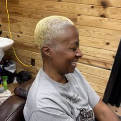 Andrews Barbershop - Tapper cutting
