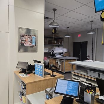 The UPS Store - Shipping Centers Near Me - Hurst, Texas