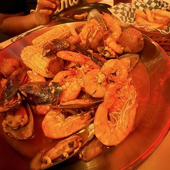 Surfing Crab - Combo # 1 - Seafood Near Me - Escondido, California