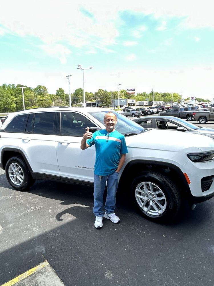 CUMBERLAND CHRYSLER DODGE JEEP RAM Updated August 2024 1550