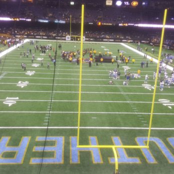 Caesars Superdome - Stadiums & Arenas Near Me - New Orleans, Louisiana Caesars Superdome - Stadiums & Arenas Near Me - New Orleans, Louisiana