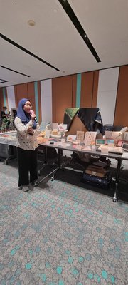 Central Library by null