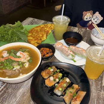 Kitchen Co Ut - Vietnamese Near Me - New York, New York