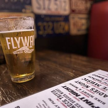 Momma's - Beer - Dive Bars Near Me - Memphis, Tennessee