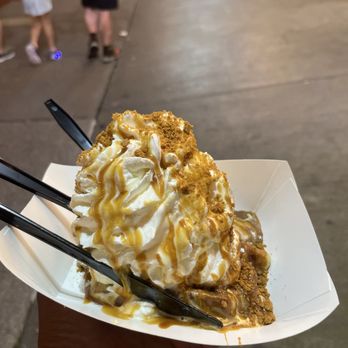 Waffle De Lys - Waffles Near Me - Gatlinburg, Tennessee Waffle De Lys - Waffles Near Me - Gatlinburg, Tennessee