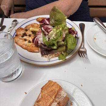 Angele Restaurant & Bar - Chicken salad - French Near Me - Napa, California