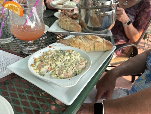 Charlie's on the Lake by null