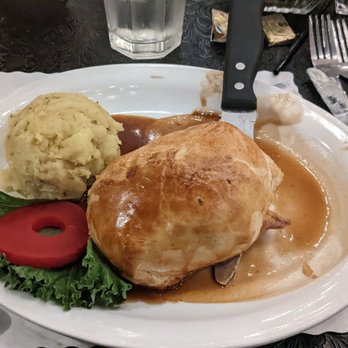 Waller's on the Lake - Beef Wellington - Cocktail Bars Near Me - West Bend, Wisconsin