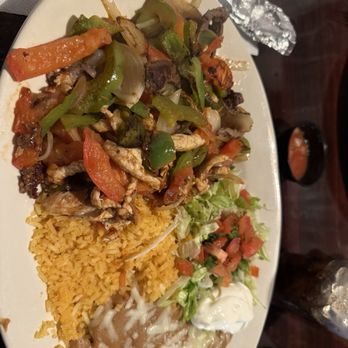 El Papas - Chicken Fajitas - Mexican Near Me - Cuyahoga Falls, Ohio El Papas - Chicken Fajitas - Mexican Near Me - Cuyahoga Falls, Ohio