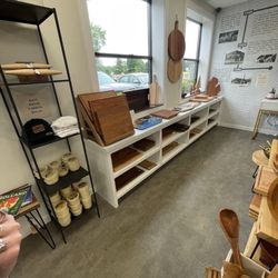 Holland Bowl Mill - Shop front