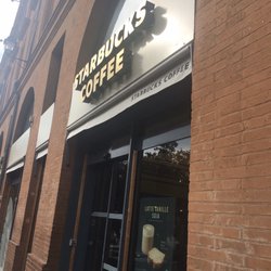 Starbucks - Entrance