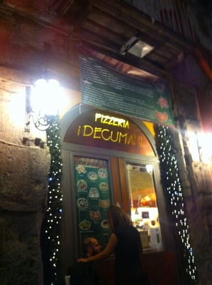 Pizzeria I Decumani by null