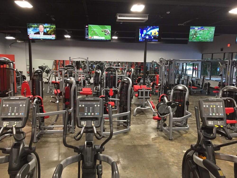 VILLAGE FITNESS Updated September 2024 12 Reviews 1275 Powers
