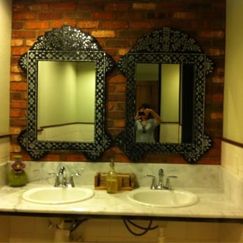 Freesoulcaffe - Restroom - Vegan Near Me - Tustin, California