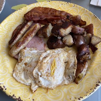 Mal's Kitchen - Just Roll Me Out with home fries - Breakfast & Brunch Near Me - Abington, Massachusetts Mal's Kitchen - Just Roll Me Out with home fries - Breakfast & Brunch Near Me - Abington, Massachusetts
