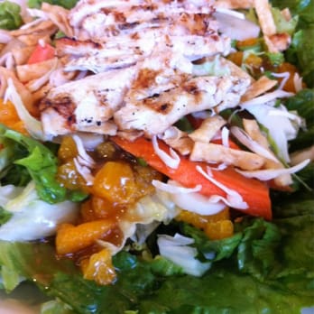 Black Bear Diner Tracy - Chinese chicken salad - American Near Me - Tracy, California