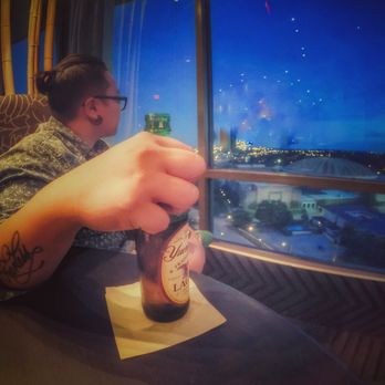SkyView Lounge - Lounges Near Me - Mobile, Alabama