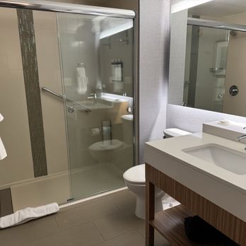 Hyatt Place Hampton Convention Center - Hotels Near Me - Hampton, Virginia