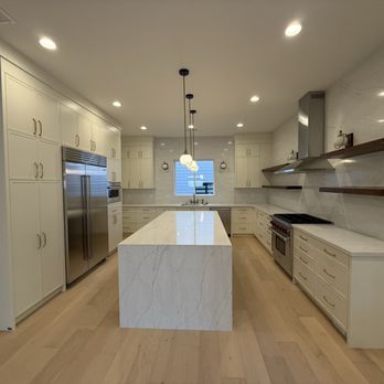 Topnotch Interiors - Custom kitchen - Flooring Near Me Topnotch Interiors - Custom kitchen - Flooring Near Me