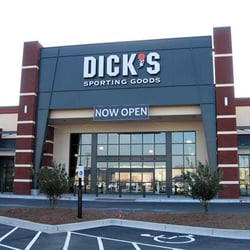 DICK'S Sporting Goods