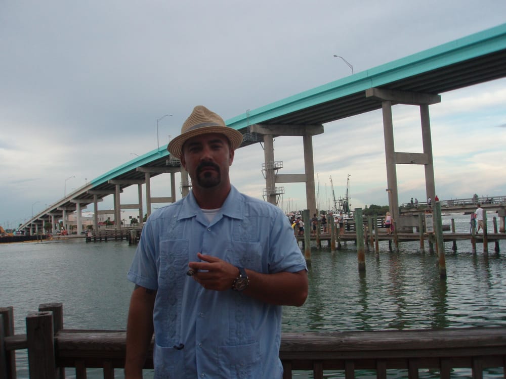 Slide of GMT Construction and Roofing