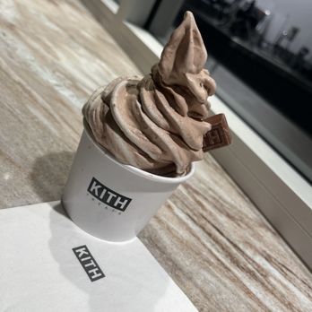 KITH Treats - Swirl + cap n crunch + smores - Ice Cream & Frozen Yogurt Near Me - Honolulu, Hawaii KITH Treats - Swirl + cap n crunch + smores - Ice Cream & Frozen Yogurt Near Me - Honolulu, Hawaii