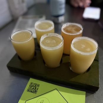DankHouse - Flight of hazy beers 10/2025 - Breweries Near Me - Newark, Ohio