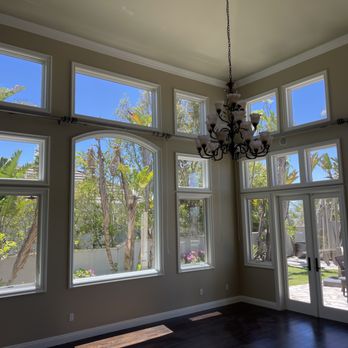 JCA Window Cleaning - Interior Window Cleaning - Window Washing Near Me - Lawndale, California