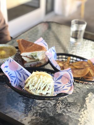 Bilia Eatery by null