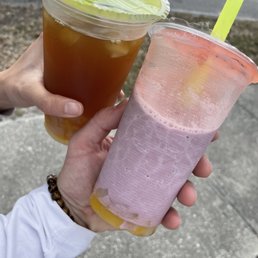 Lychee Strawberry Taro Smoothie wish Lychee and Mango Jellies! Fuego!! Mango Tea with Mango & Lychee Jellies