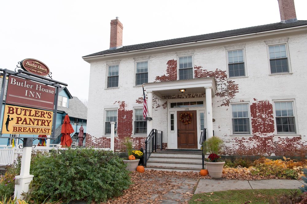 THE BUTLER HOUSE 30 Photos & 32 Reviews 128 Main St, Stowe, Vermont