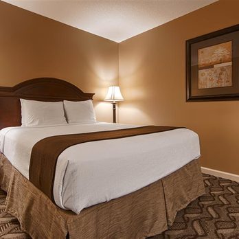 Best Western Suites - King Bed Guest Room - Hotels Near Me - Jackson, Alabama