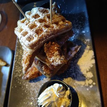 18bin - Chicken and waffles - Bars Near Me - Las Vegas, Nevada